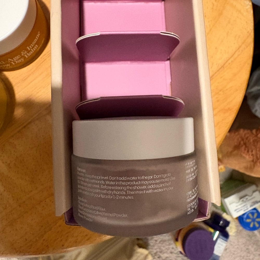Froya Ultra Cleanse & Revive Face Scrub - Purple - Picture 2 of 7